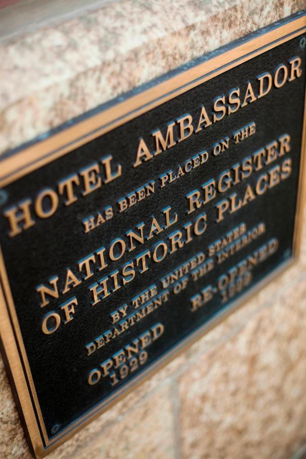 Ambassador Hotel Tulsa, Autograph Collection Exterior photo